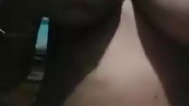 Desi wife fingering pussy selfie cam video