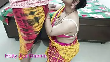 Nokrani Sudipa bhabhi apne malik ko sex karna...
