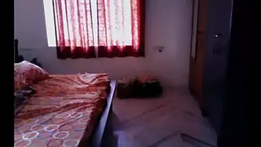 Cheating Punjabi wife hidden cam MMS of fucking her neighbor