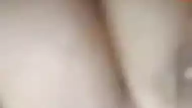 Exclusive- Cute Look Desi Girl Showing Her Boobs And Pussy On Video Call