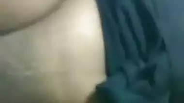 Indian chick getting anal from her lover