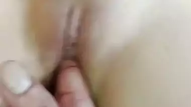 Pervert fingers his bhabhi’s pussy in devar bhabhi sex video