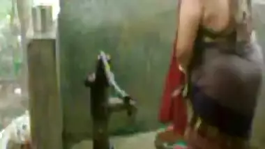bbw indian bhabhi taking shower from pump