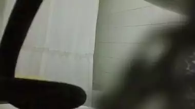 Sexy Indian Girl Peeing Caught On Cam