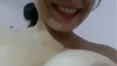 Beautiful Desi Bhabi nude show on selfie cam