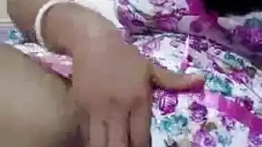 Indian College Girl Masturbation Rubbing Hairy Pussy - IndianHiddenCams.com