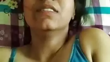 Indian Sexy girl fucking 2 clips part 2