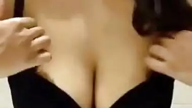 Hot tamil babe boobs and big wide ass Showing