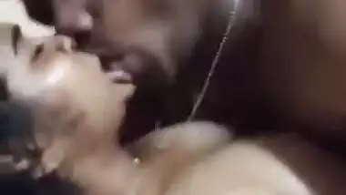 Kissing and fucking Indian GF