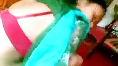 Sexy bihar girl aisha showing boobs to uncle