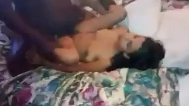 Hindi porn video of lund chut chudai by cheating desi bhabhi devar