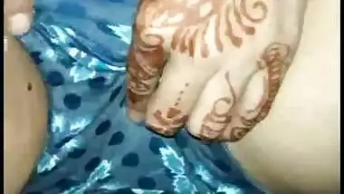 Desi cute girl show her clean saved pussy
