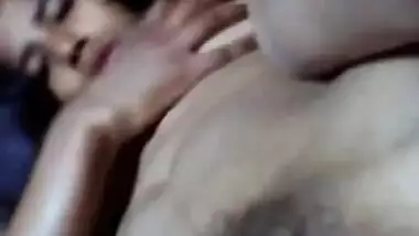 Desi Girl Fingering Pussy