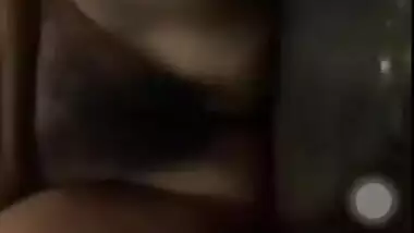 Nice selfie MMS clip of pretty Desi girl milking her XXX nipples