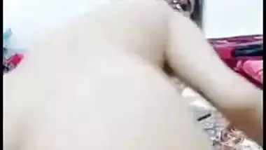 Amazing Desi XXX model sticks dildo into her ass during role play