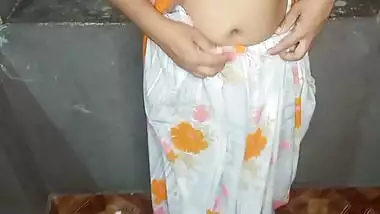 Room Safayi Kar Rhi Maid Ko Piche Se Pakdkar Tabadatod Chudayi, Fucking My Big Ass Indian Maid