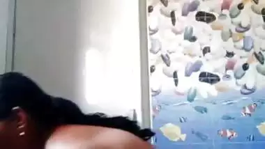 Big ass South Indian aunty stripping saree viral nude