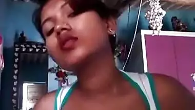 Hot Bhojpuri boob show solo selfie clip