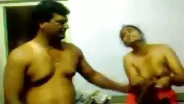 Telugu Aunty Removing Saree Before Sex