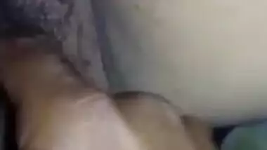 Desi bhabi pussy licked and fengering by her boyfriend