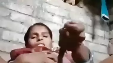 Unsatisfied Village Bhabi Masturbating