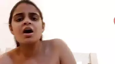 Horny Desi Babe masturbating with Vibrator in her pussy