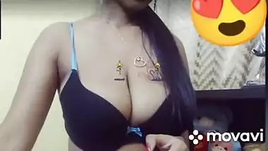 Hyderabad 5 big boobs aunty playing web cam indian sex video