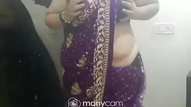 Horny Desi Indian Seducing Her Boss On Videocall