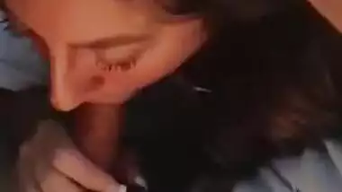 Indian College girl first bj !!