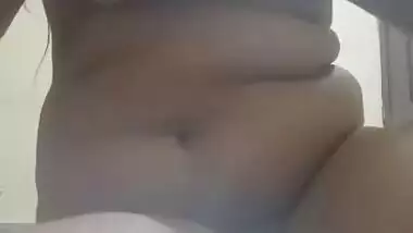 Desi cute bhabi show her big boob