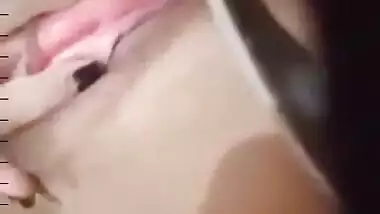 Cute Desi Babe Showing Boobs n her Pink Pussy
