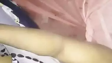 Desi bhabi here pussy fucking app video