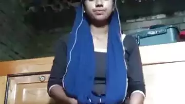 Bangladeshi Girl Fingering Pussy Wearing Condom
