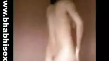 Naked dance of a hot Bengali bhabhi