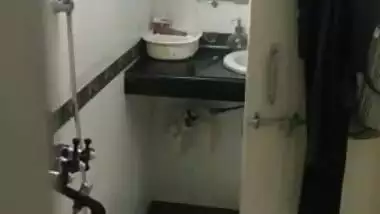 Gujarati Housewife Shower MMS