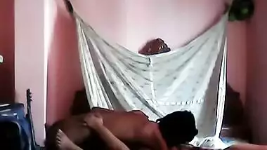 Slutty Bhabhi can't overcome desire to have sex with Indian stud
