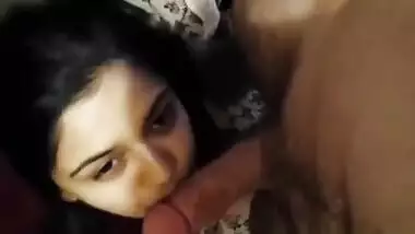 Sexy Tamil girl sucking the dick of her client