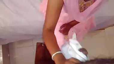 A Sri lanka boy has sex with a beautiful Indian...