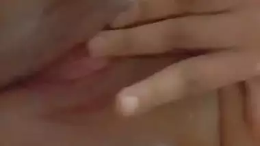 Beautiful maal wet pussy