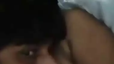 Husband licks his wife’s creamy pussy in Indian leaked MMS
