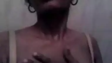 lipi fondling her boobs