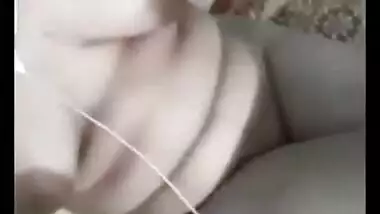 Indian GFâ€™s shaved Indian pussy show