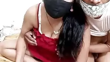 Indian sexy bhabhi romance and live fucking with lover part 1