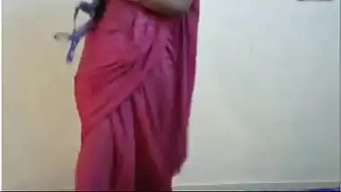 Indian bhabhi in saree homemade mms sex tape for college lover