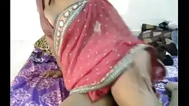Homemade Indian sex video of hot Riya bhabhi ki chudai!