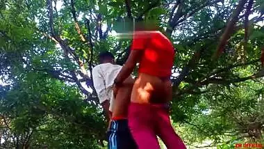 Outdoor Indian gay sex video of two desi best friends