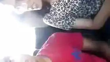 Licking hairy pussy of sexy bangalore girl in car