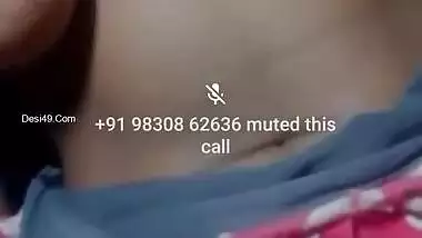 Today Exclusive-village Girl Showing Her Boob On Video Call Part 2