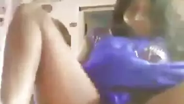 Tamil Aunty Selfie Video & Pussy Fingering