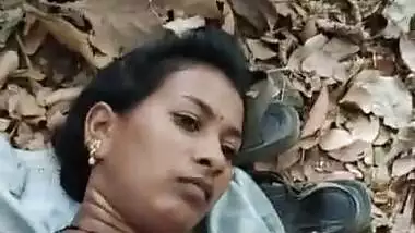 Puffy Tamil Pussy outdoor fuck